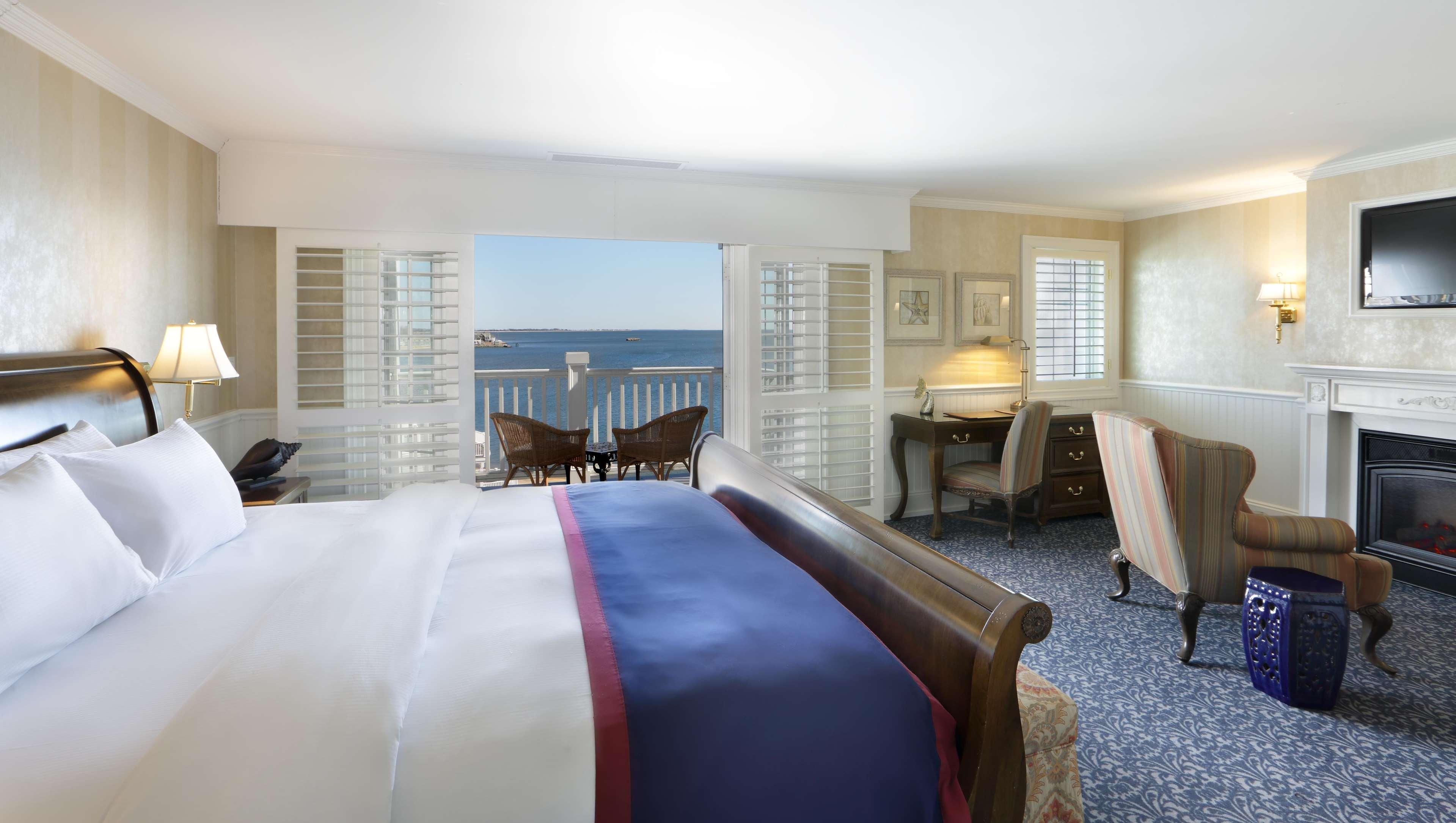 Madison Beach Hotel, Curio Collection By Hilton Ngoại thất bức ảnh