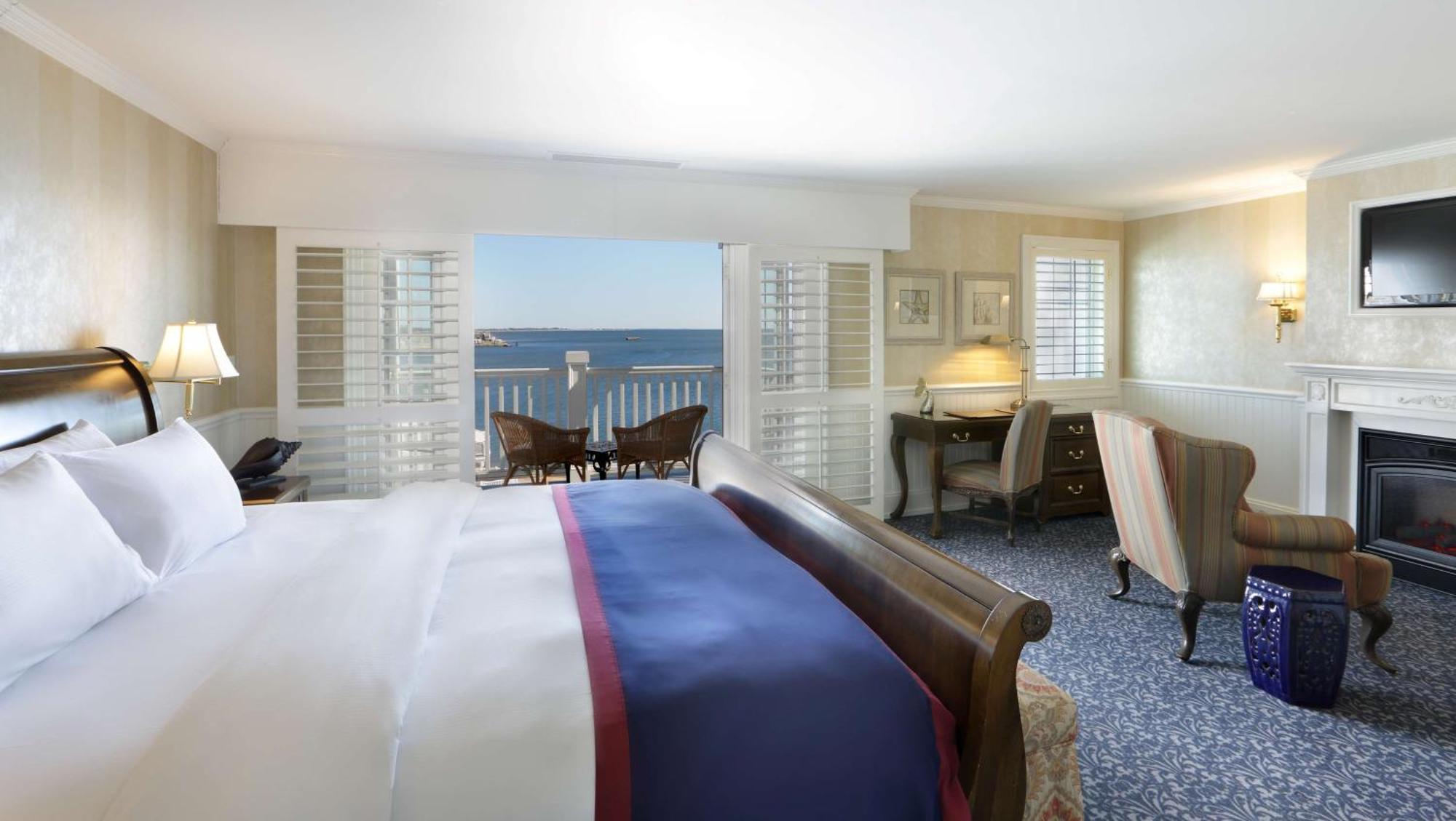 Madison Beach Hotel, Curio Collection By Hilton Ngoại thất bức ảnh