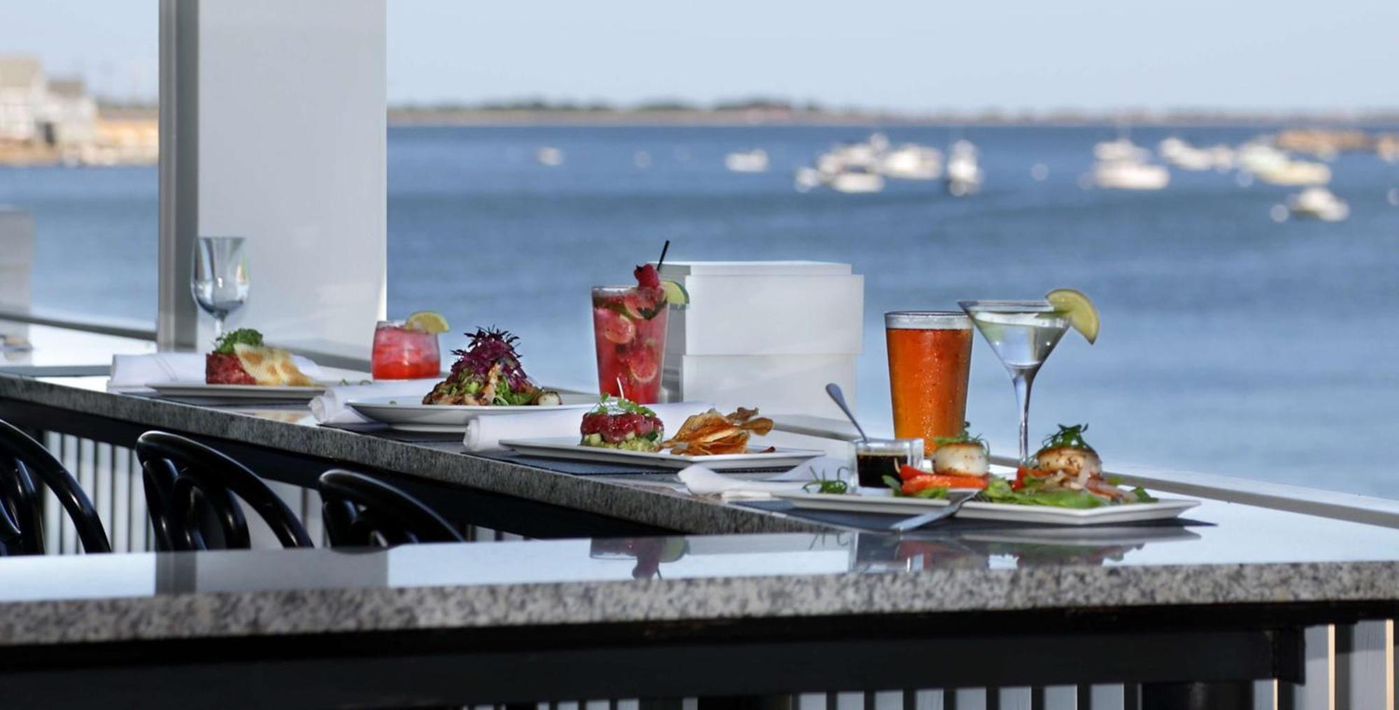 Madison Beach Hotel, Curio Collection By Hilton Ngoại thất bức ảnh